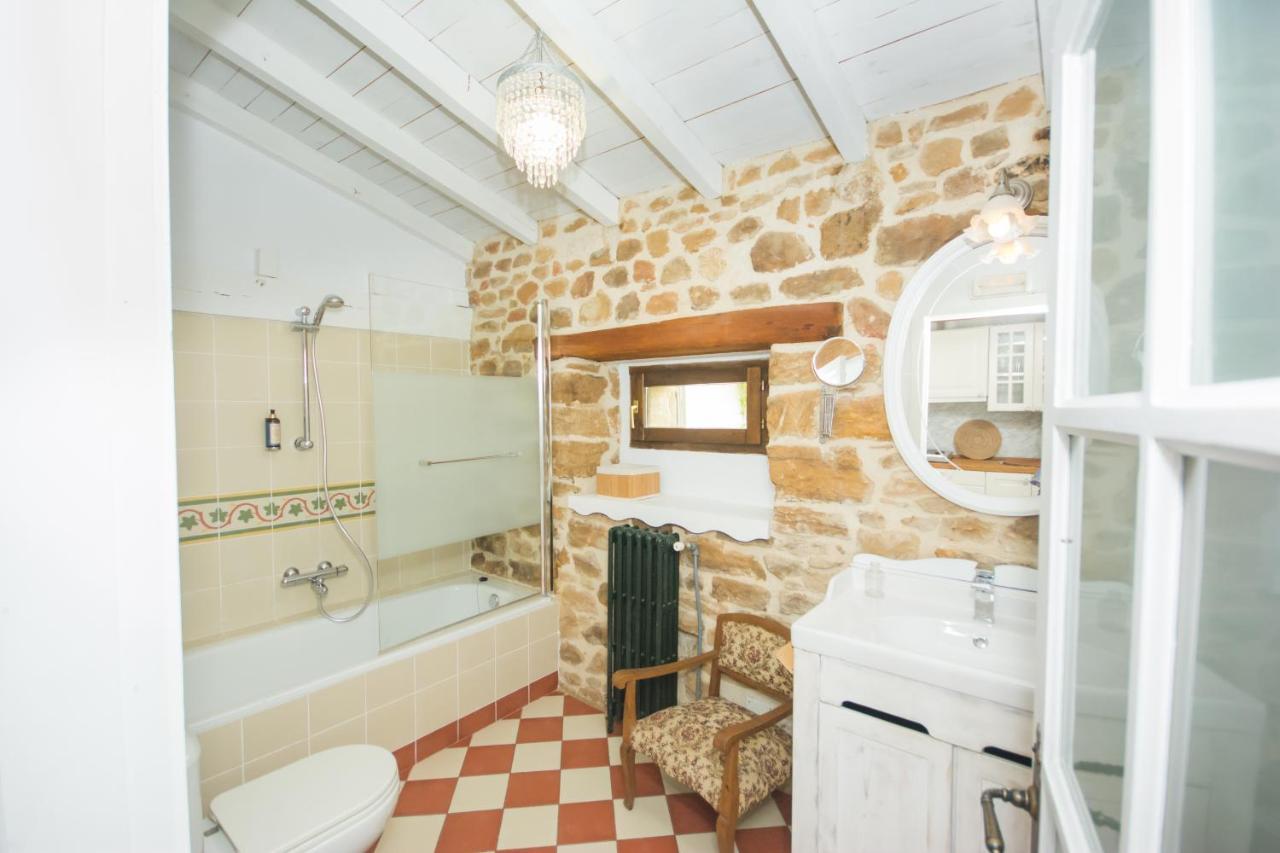 La Gandara Guest House Crespo ภายนอก รูปภาพ